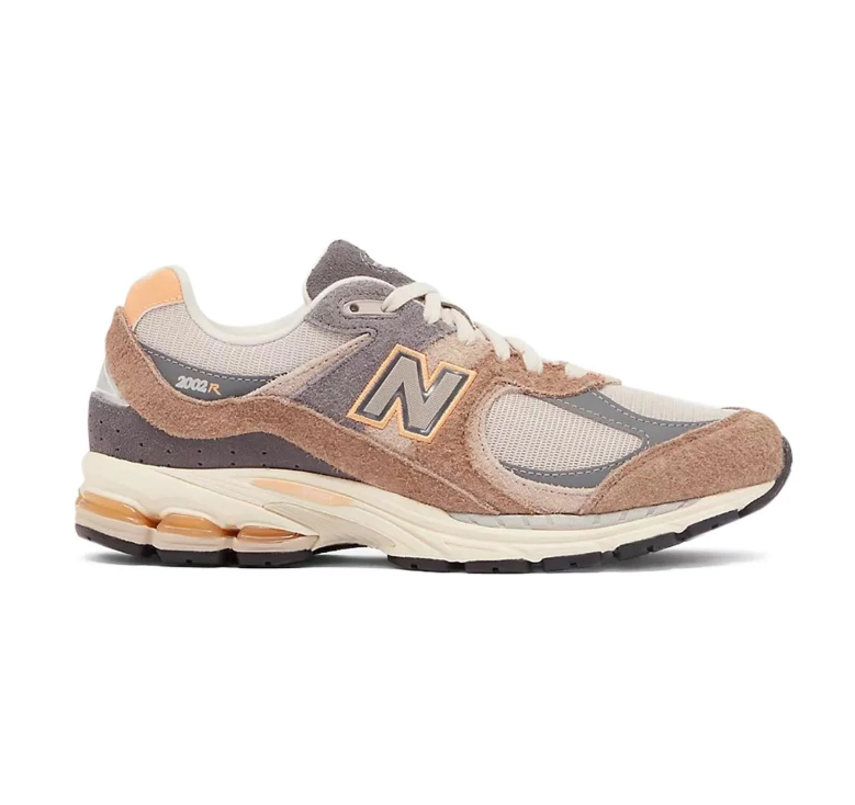 New Balance 2002R - Driftwood / Grey / Apricot