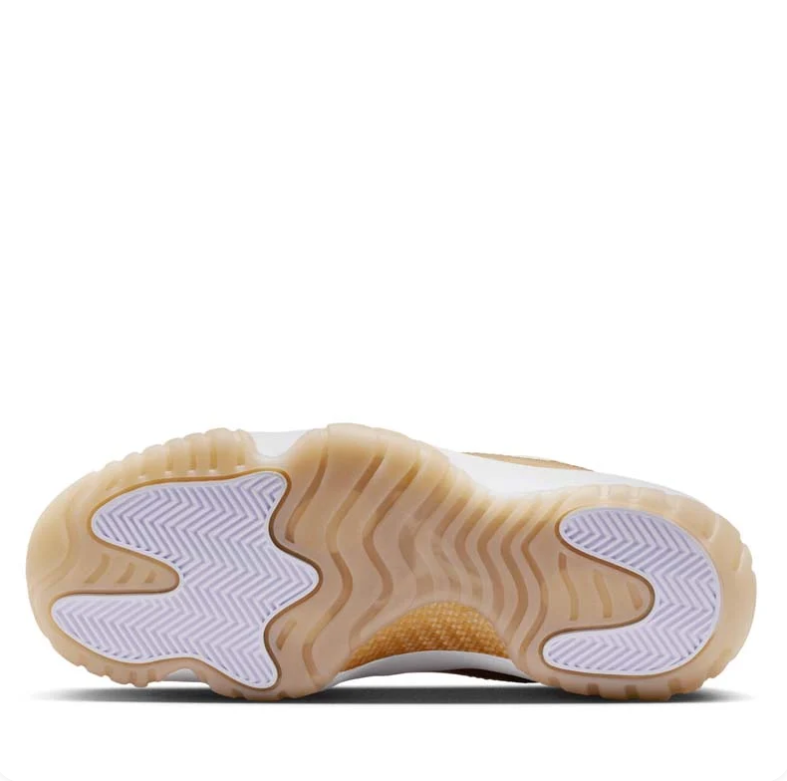 Air Jordan 11 Retro Low - White / Metallic Gold