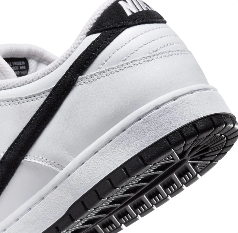 Nike SB Dunk Low Pro - White / Black