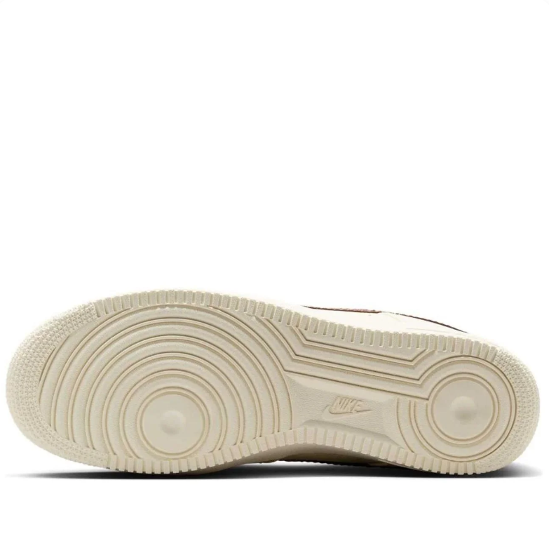 Nike Air Force 1 Low - Coconut Milk / Chocolate / Gold