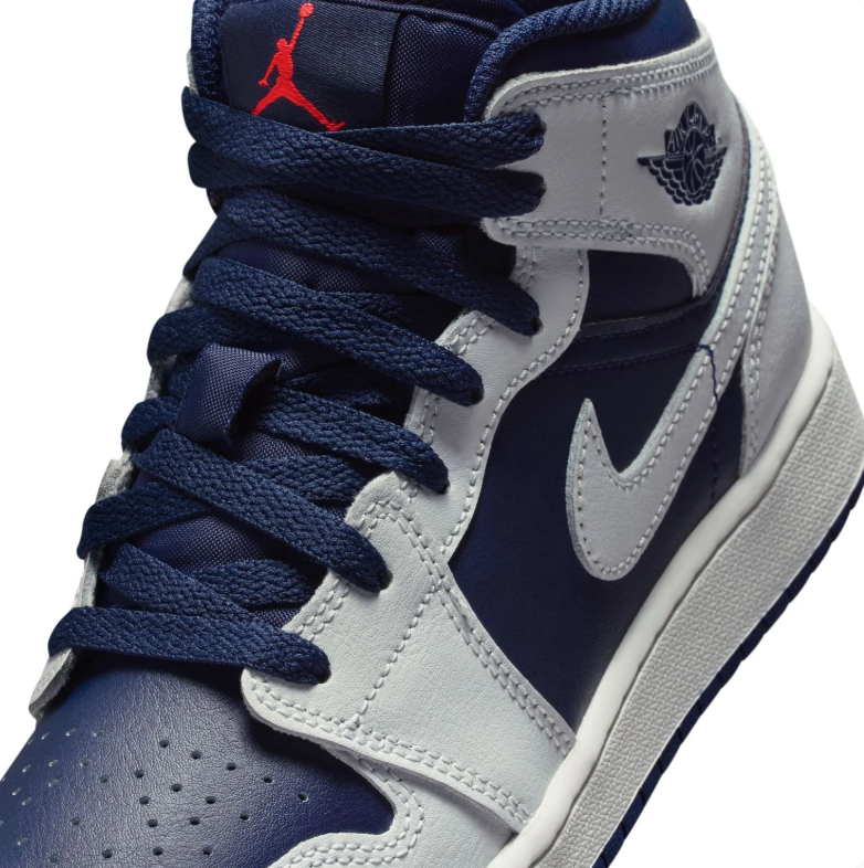 Air Jordan 1 Mid - Midnight Navy / Wolf Grey / White